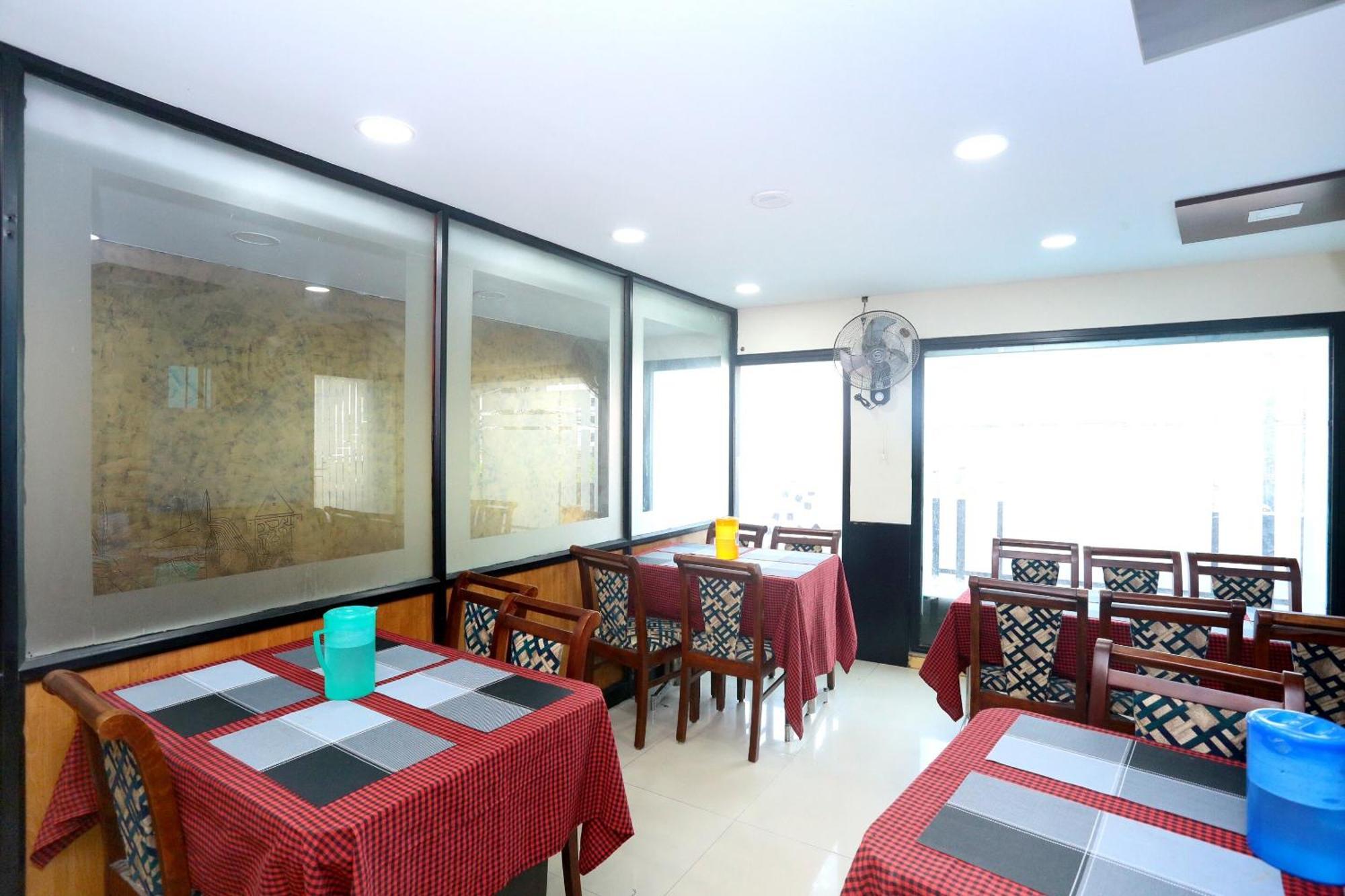 Hotel O Malabar Plaza Kochi Exterior photo