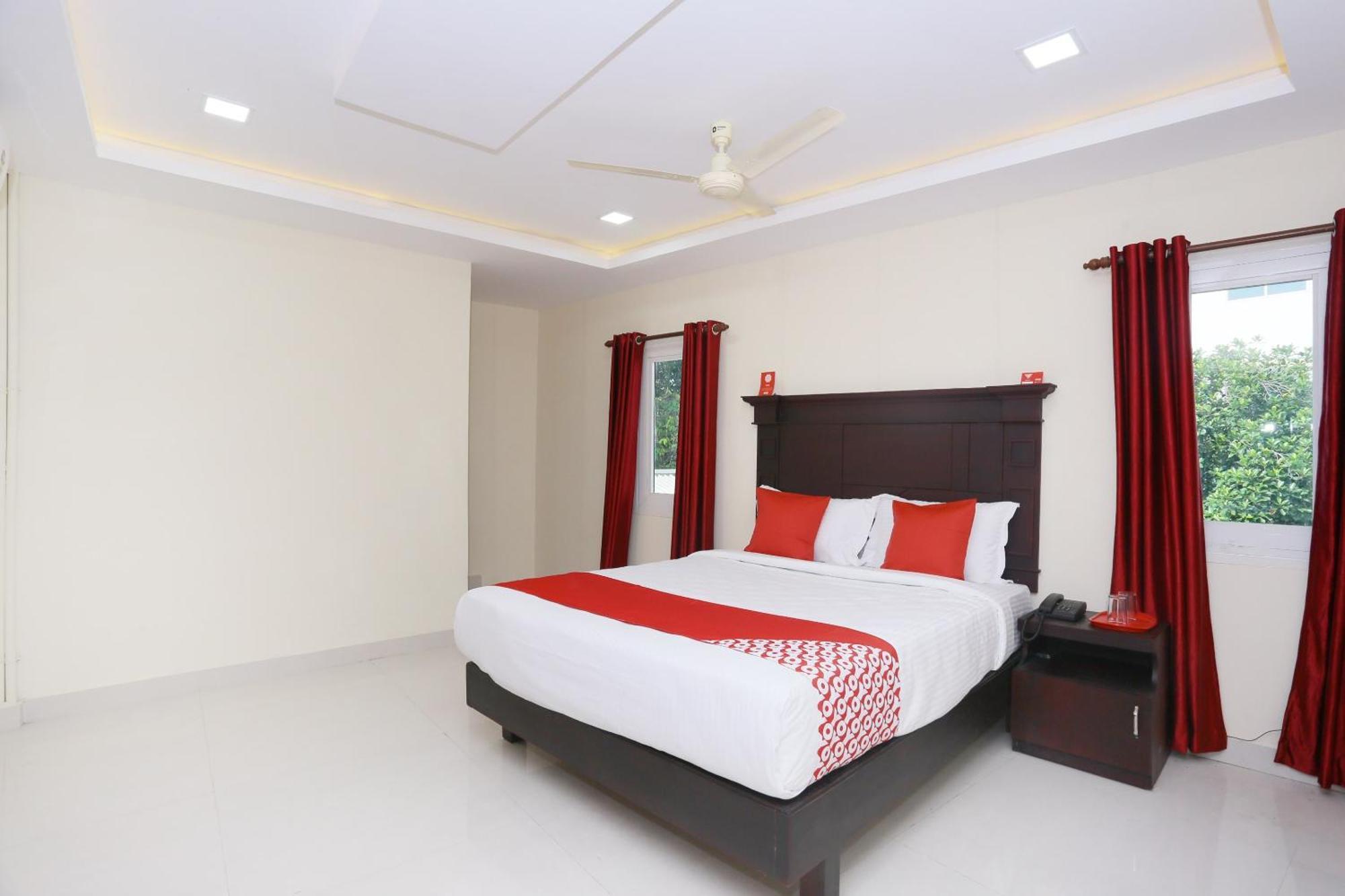 Hotel O Malabar Plaza Kochi Exterior photo