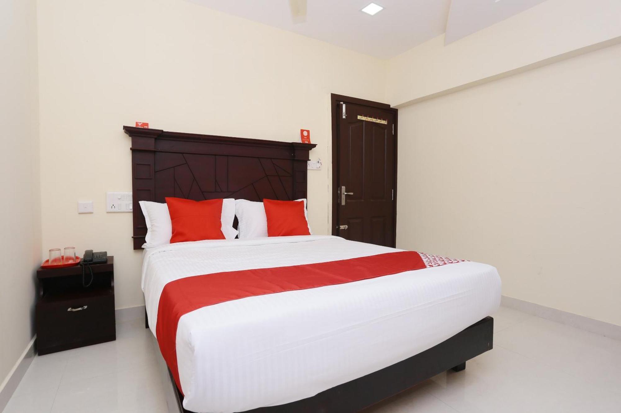 Hotel O Malabar Plaza Kochi Exterior photo