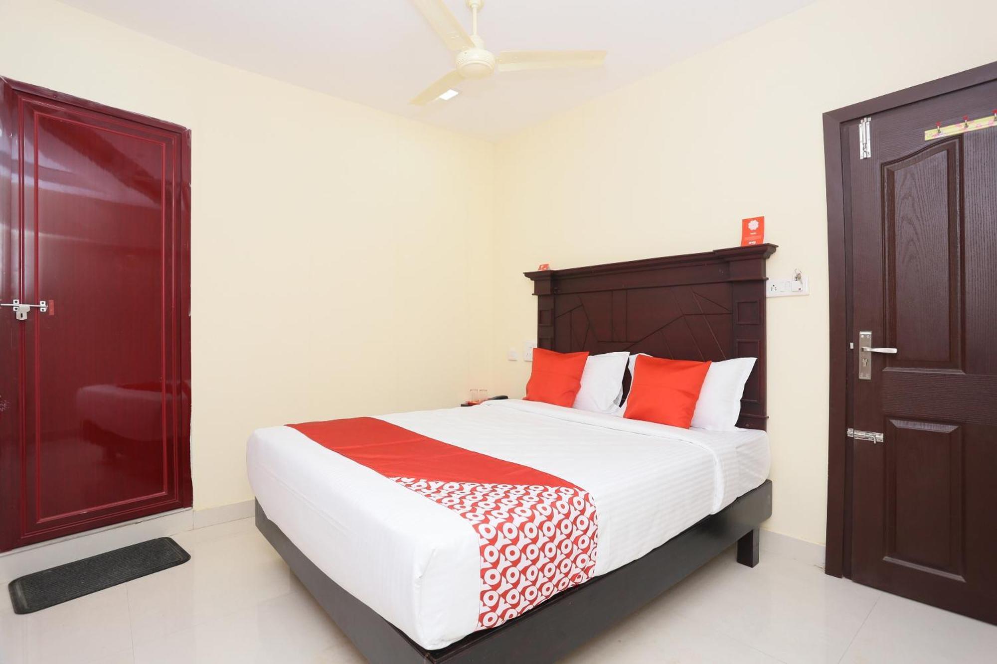 Hotel O Malabar Plaza Kochi Exterior photo